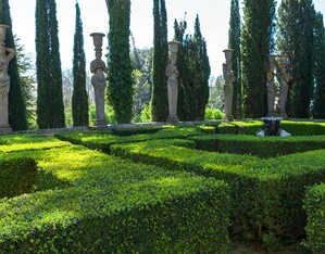http://dev.gardenrouteitalia.it/gr_offers/giardini-di-palazzo-farnese/